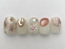 アイネイルズ 池袋店(I-nails)/ホワイトお花ニュアンス