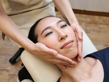 パウワウ 池袋東口店(POWWOW)/フェイスラインを包み上げる