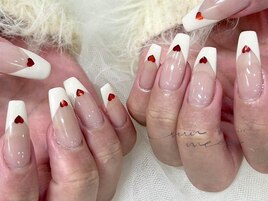 フレンチ×ハートネイル