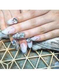 ふんわりホワイト×キラキラ