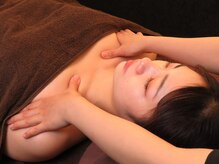 ヴィヴァーチェ(Vivace)/デコルテ