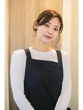 アン 六本松店(UNE) 福元 りこ