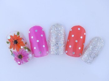 まつげアンドネイル ディアマンローズ(DIAMANT ROSE)/サマーフラワー 90分6930円