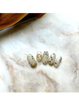 ガレ(Galet)/ダルメシアンネイル！