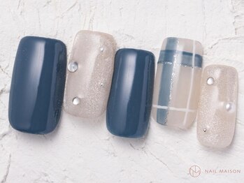 ネイルメゾン 池袋店(NAIL MAISON)/ネイビーチェック ¥10550