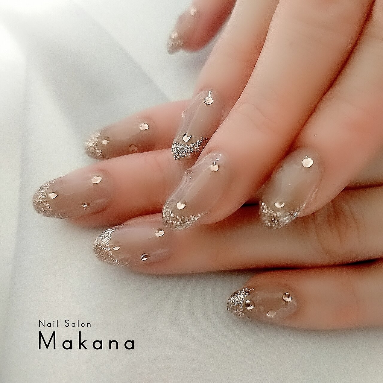 2025年-2026年冬トレンド】ピンクブラウンのネイルデザイン集｜人気順