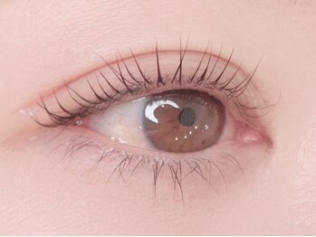 フローターアイラッシュテン 駒込店(FLOWATER EYELASH)の写真/ナチュラルメイクを引き立ててくれるまつげパーマ♪マツエクよりも自然で、抜け感を演出◎自然なかわいさ♪