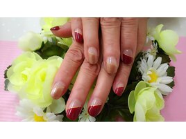ボルドー斜めフレンチネイル