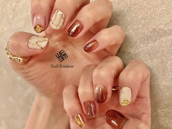 ネイル エミュスト(Nail Emuest)/ニュアンスネイル/Mai
