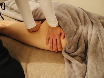 ユニヴェール/ザロータス(UNIVERS/THE LOTUS)/太もも、臀部トリートメント