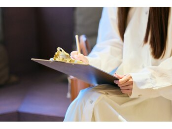 温座 久屋大通店/カルテで体調を確認