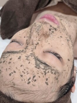 イチグラム(Ichi Glam)/ハーブピーリングで肌質から改善