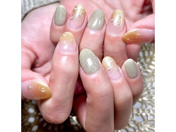 はあとねいる 東広島西条店/ゴールド×グリーン