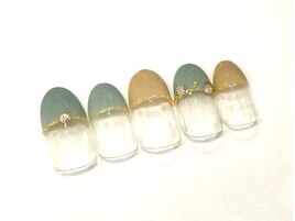 ハーフフレンチネイル