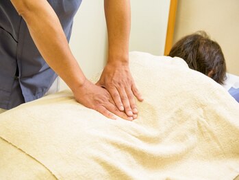 亮月堂の写真/歴25年の国家資格有資格者が、お体の状態を慎重に見極め、その人に最も合った施術を提供します♪