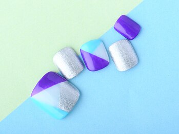 ダッシングディバ 新百合ヶ丘オーパ店(DASHING DIVA)/幾何学アート