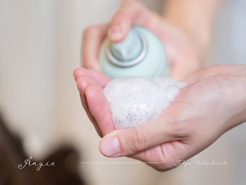 アンジー(Angie)/炭酸スプレー