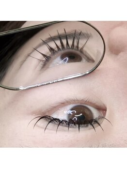 サロンドメデュース(Salon de meduse)の写真/【マツエク/付け放題6600円】お客様に合せた目元提案のため当店は付け放題のみ◎