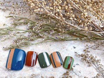 ネイルサロン&スクール ジーナ(GINA)/カラフルストライプ