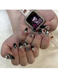 キラキラブラックネイル