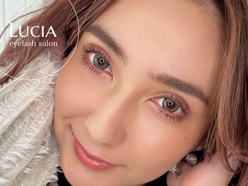ルチア 博多店(Lucia)/二重を引き立たせるデザイン