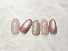 アクアソル(AQUASOL)/大人上品ネイル