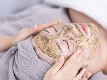 ドクターアイビューティーラボ 溝の口店(Dr. i BEAUTY LABO)の写真/《#ニキビケア》赤みなどでお悩みの方必見！ハーブピーリング＋プラズマで長年の悩みを徹底根本改善◎