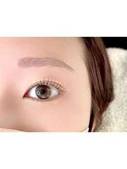 ナチュラル上品な目元にしたい