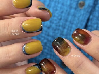 秋ネイル × 三日月