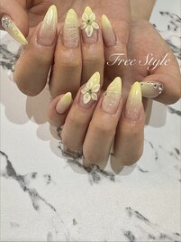☆イエローグラデのお花ネイル☆