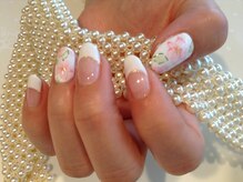 ネイルサロン リリィ(Lily)/白フレンチポイントフラワー♪