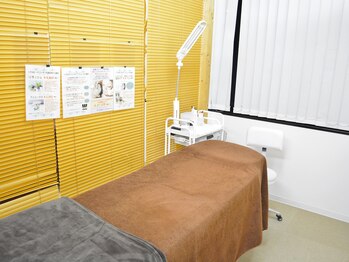 ミニョンアイラッシュデザインサロン くずは店/半個室の施術ブース☆