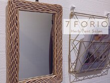 セブンフォリオ(7FORIO)/個室に鏡あり