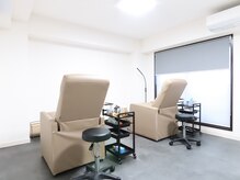 メンズ眉毛サロン EN BROW 六本木店【メンズアイブロウ/まつげパーマ/肌ピーリング】/店内写真