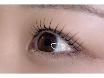 リリス 元町 三宮(LIRIS)の写真/【オフィス・学校OKのナチュラルEYE】やりすぎないのにきちんと可愛く、すっぴん美人の上品な仕上がりに*。