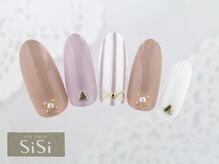 シシ(SiSi)/カフェモカカラー＆スタッズNail
