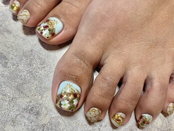 ネイル スタジオ イナンナ(Nail Studio INANNA)の写真/【フットジェル乗せ放題/オフ無料】トレンドのデザインを多数ご用意！足元までオシャレして気分UP♪