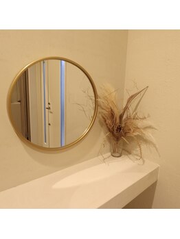 ミニョン(mignon)/メイクスペース