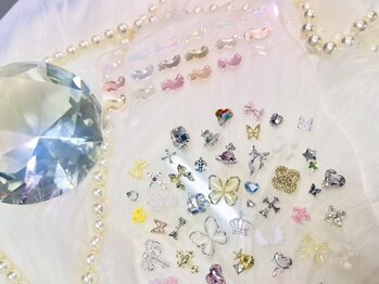 ルミナス(LUMINOUS)の写真/持ち込みOK×パーツ付け放題!トレンドデザイン豊富で理想の指先を叶える高技術サロン♪