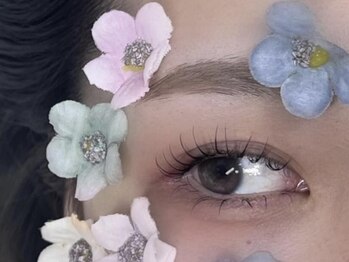 リコ ヘアアンドリラクゼーション 一宮店(LICO HAIR&RELAXATION)の写真/【第一印象は目元で決まる♪】似合わせ骨格診断付きメニューでお顔の黄金比を導き垢抜け目元に★