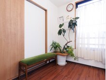 アルモワーズ(armoise)/【店内】待合