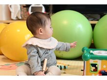 スマイルボールスタジオ 彩光(smileball studio)/7.施術中は遊んでもらいます。