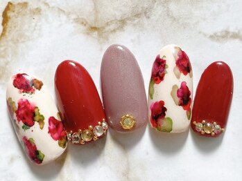 アミネイルズ(AmiNails)/薔薇ネイル♪