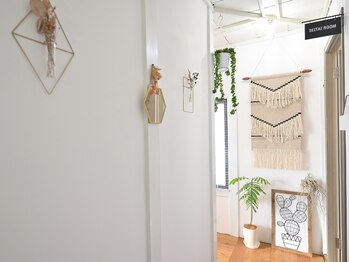 ソット(s o t t o)/廊下