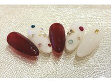 宝石箱のようなネイル☆★