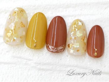 ラグジュアリーネイルズ タカダノババ(Luxury Nails Takadanobaba)/autumn*シェルミラー
