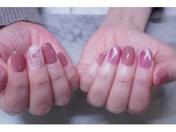 プチリリィ(Petit Lily)/チューリップネイル