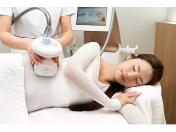 ブルーム 渋谷店(Bloom)の写真/【100万人ご利用達成☆】予約殺到の最新痩身エステマシン!!≪エンダモロジーアライアンス40分2回¥9,900