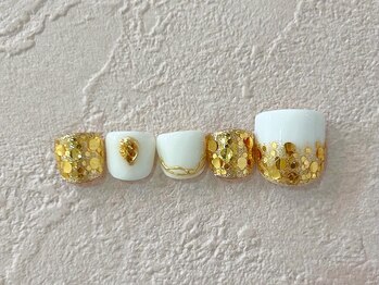ネイルビート(NAIL BEAT)/ゴールドネイル