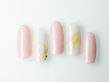 オーラ レアレア市川店内(AURA)/春らしさを感じるミモザ♪